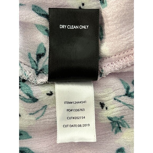 Torrid Plus Size Pink Floral Blouse Size 0X (12) - Picture 7 of 12